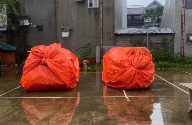 Video ô tô trôi ở Thái Nguyên