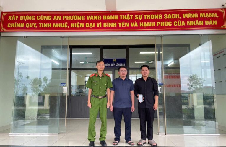 CÔNG AN PHƯỜNG VÀNG DANH HỖ TRỢ NGƯỜI DÂN NHẬN LẠI 250 TRIỆU ĐỒNG CHUYỂN KHOẢN NHẦM