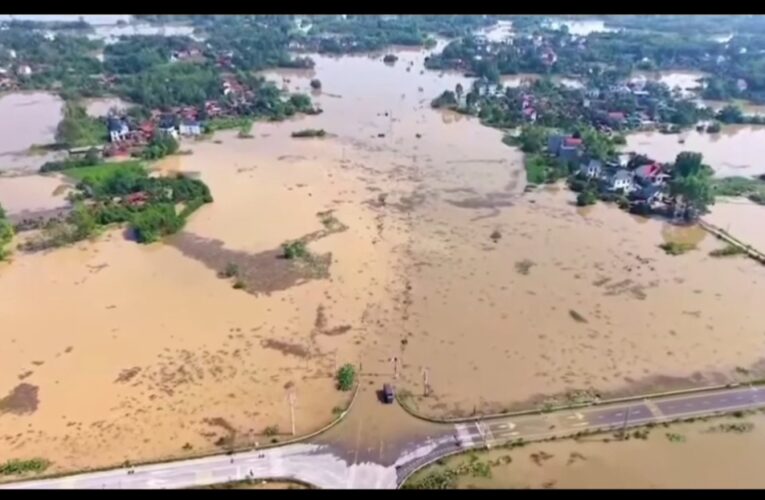 Video nhìn từ trên cao  Dương Đức, Lạng Giang Bắc Giang cũ chìm trong biển nước!